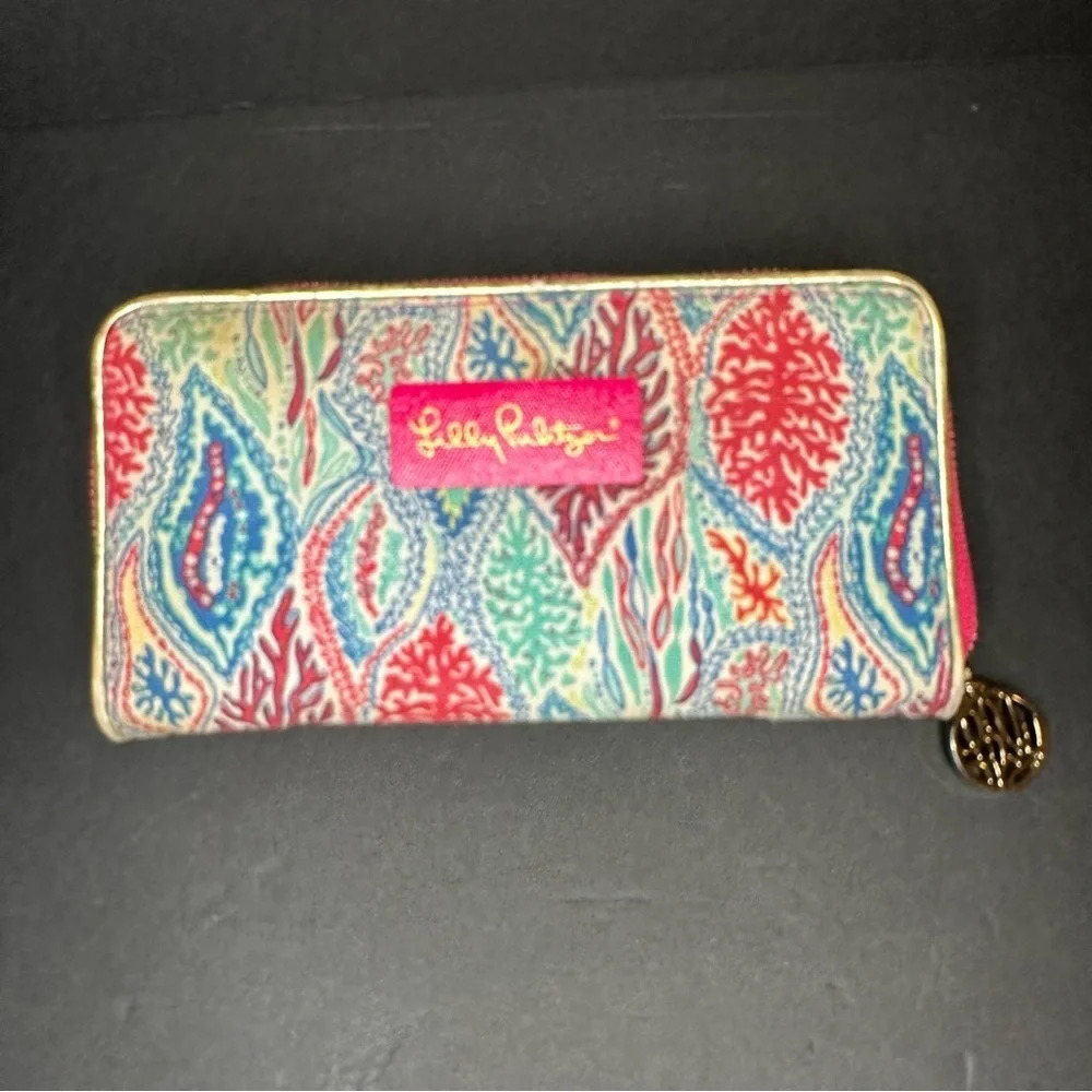 Lily Pulitzer Zip Around Wallet Wristlet Billfold￼